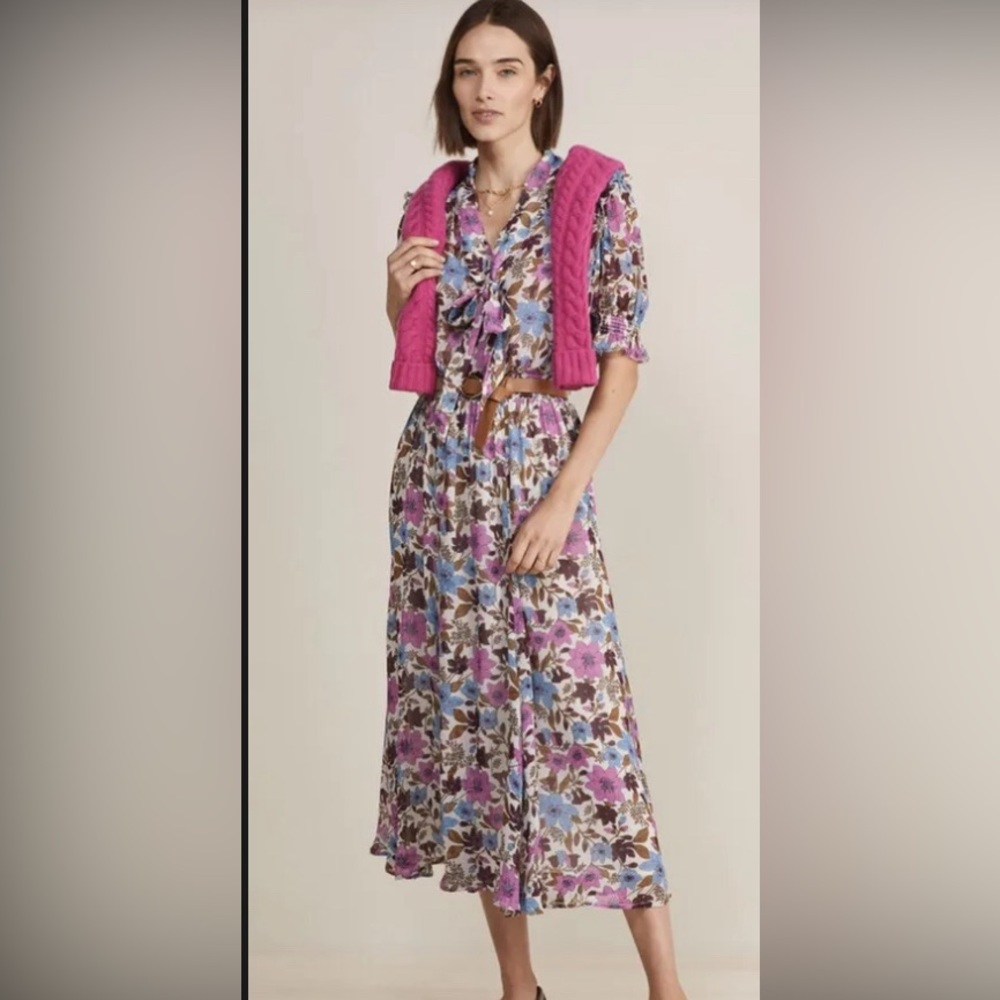 Vineyard Vines tie neck midi dress, size XL. Sold out and no longer available.